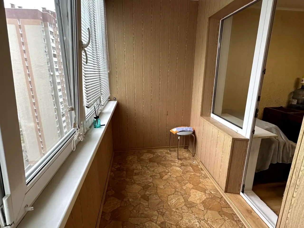 Сдается 2-комнатная квартира 64 м² на 16 этаже