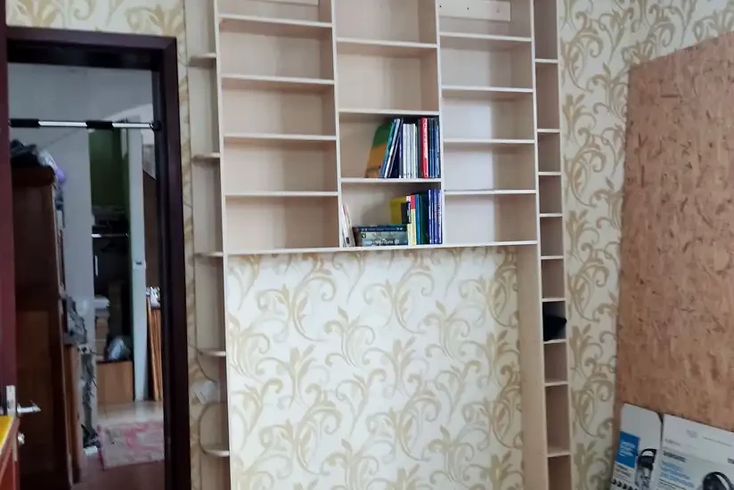 Продам 3к квартиру в центре возле метро