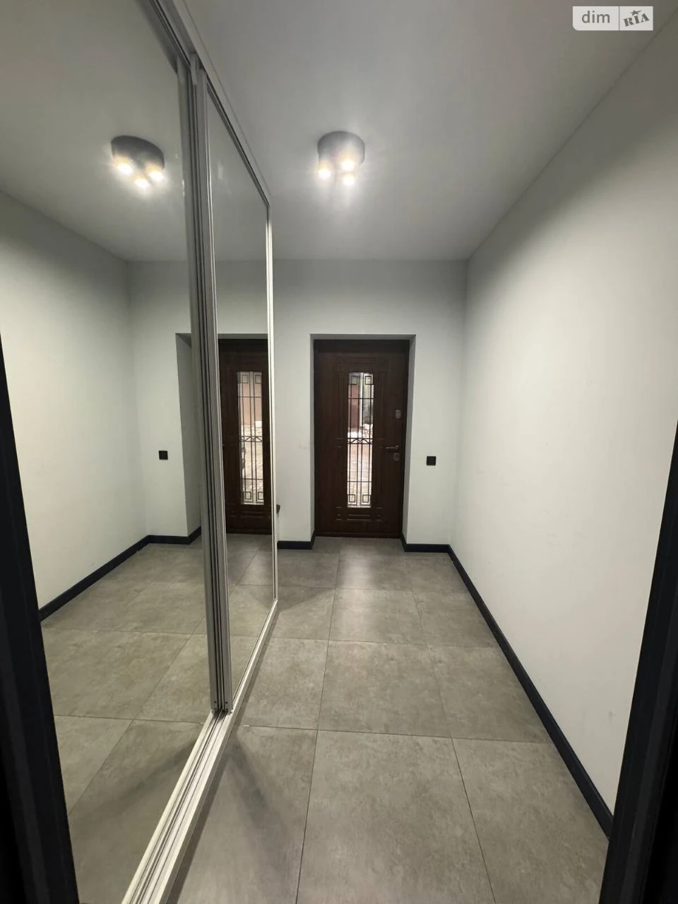 Long-Term Rental Townhouse Obolyn