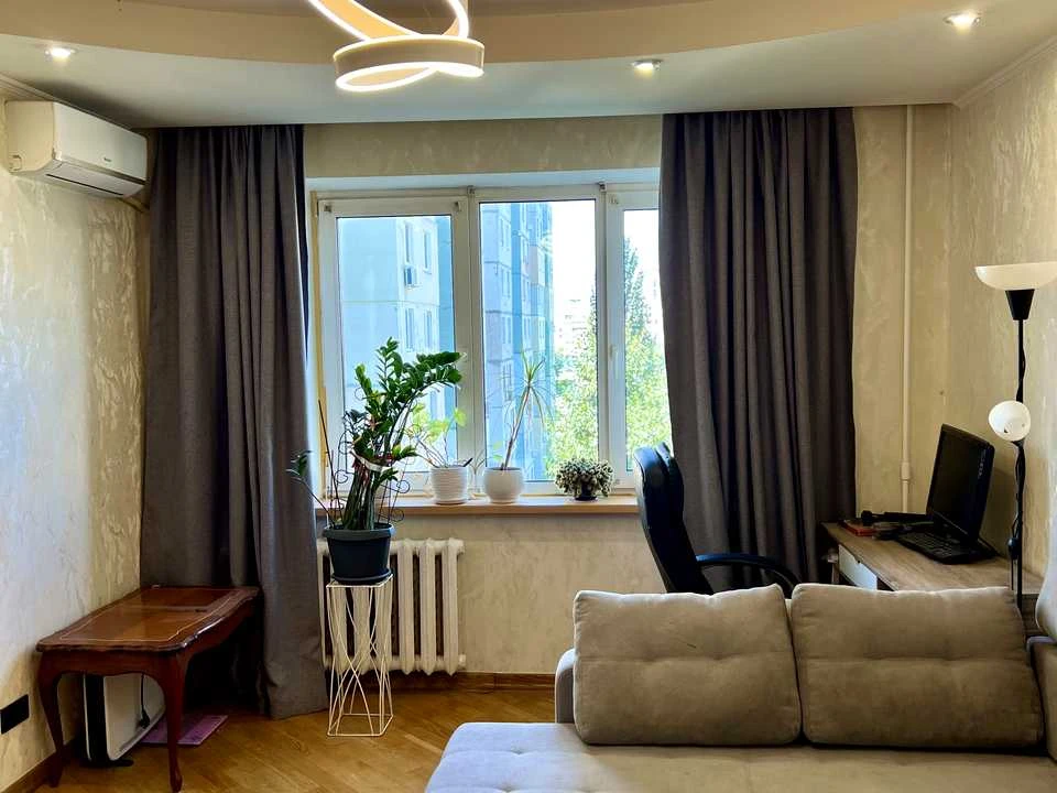 One-room apartment. Kyiv, Heroiv Dnipra Street.