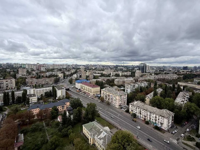 Apartment. Валерія Лобановського Prospect, Kyiv