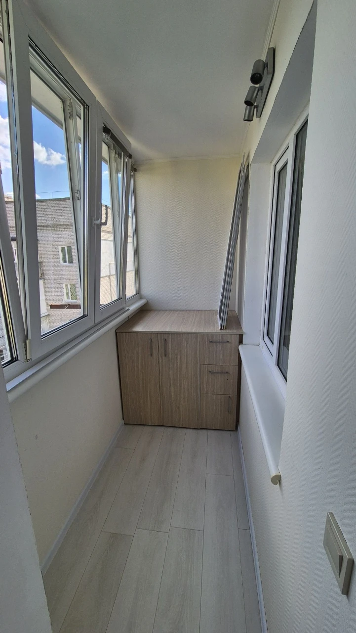 2-room apartment renovated, with furniture and economical heating, St.