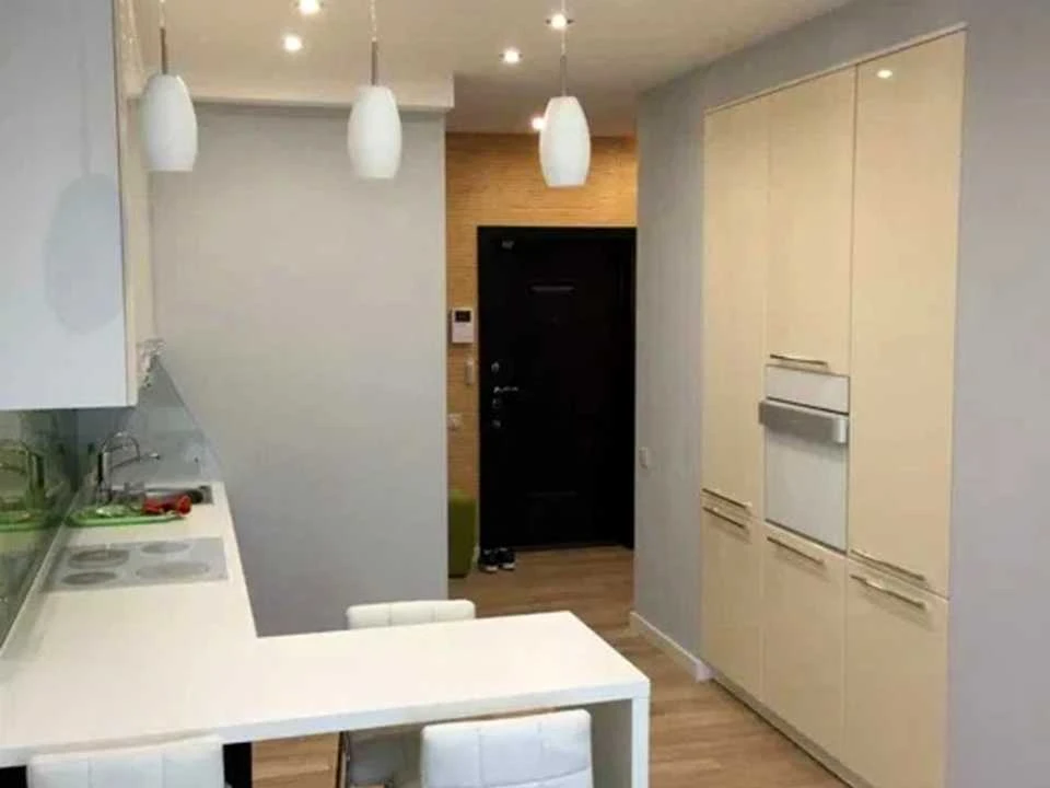 Apartment. Reformatyvna St.