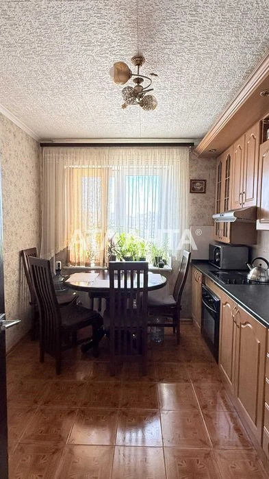 К продаже 2-комнатная квартира с ремонтом на Семена Палия, с.