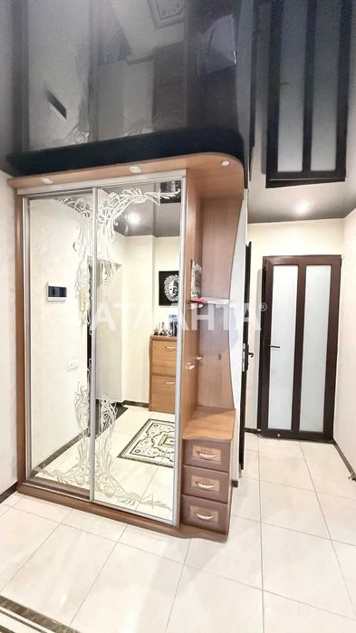 К продаже 2-комнатная квартира с ремонтом на Семена Палия, с.
