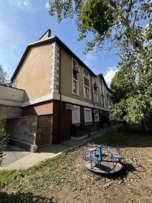 For Sale: 3-room apartment in a club house Dnipro center