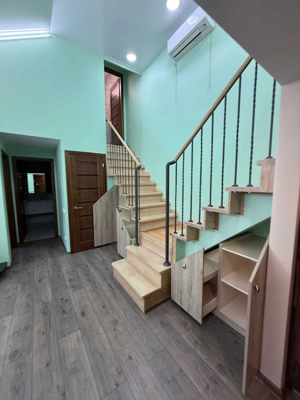 For Sale: 3-room apartment in a club house Dnipro center