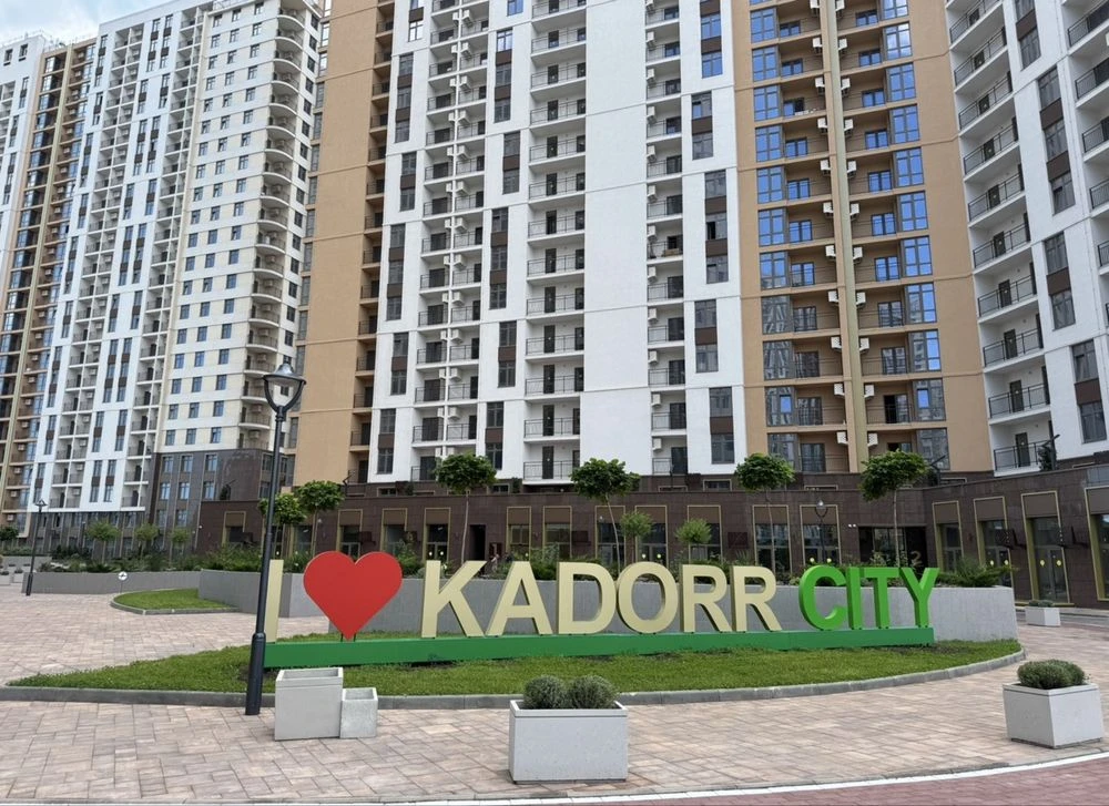 Краснова Кадорр Сіті 61 Жемчужина. Найбільша 2-кімнатна квартира