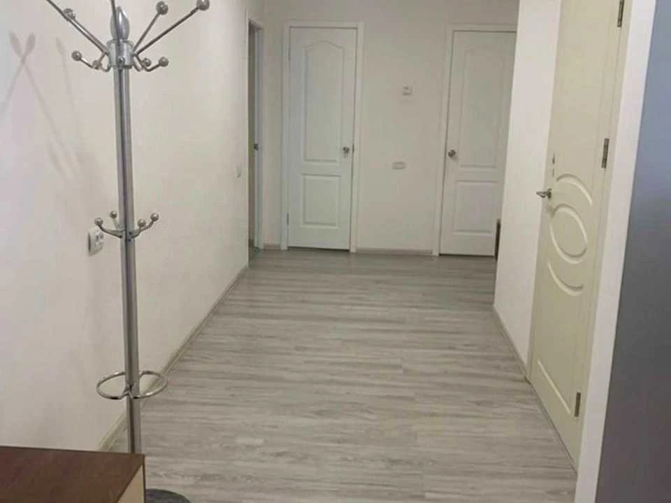 Apartment. Dnipro, Topolyna St.