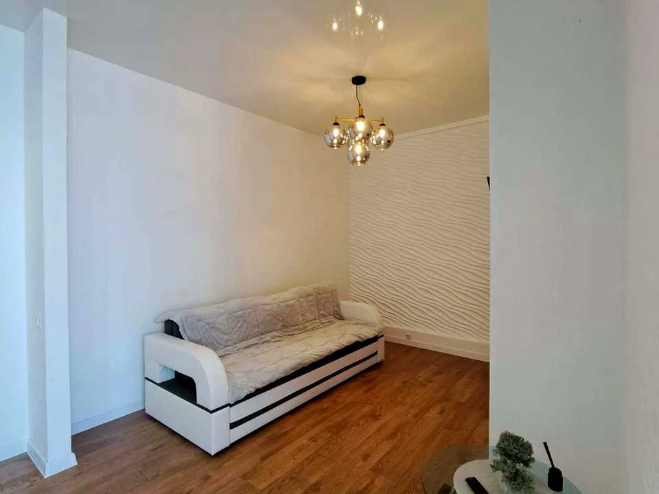 Apartment. Odessa, Kompasniy Prospect.