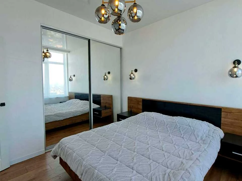 Apartment. Odessa, Kompasniy Prospect.