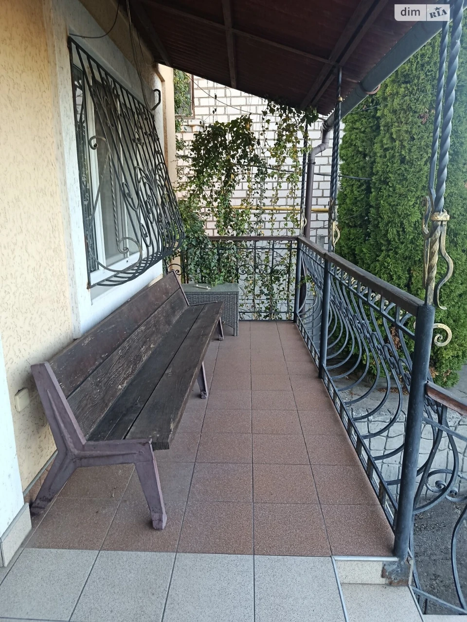Sale of House, Wide Valley