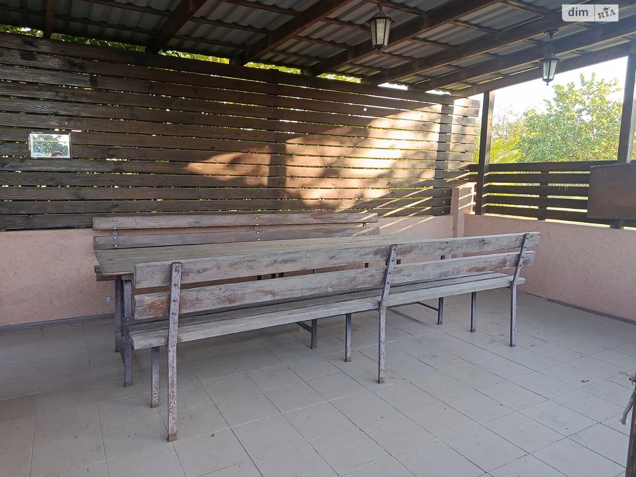 Sale of House, Wide Valley