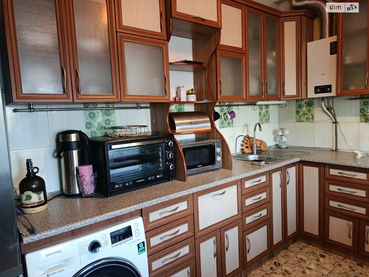Sale of House, Wide Valley