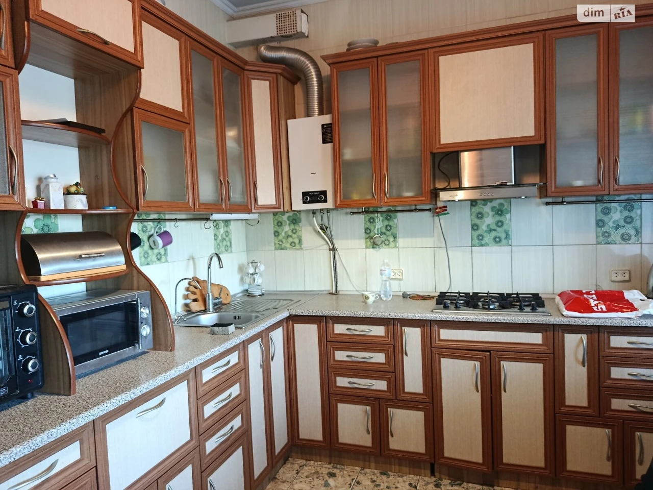 Sale of House, Wide Valley