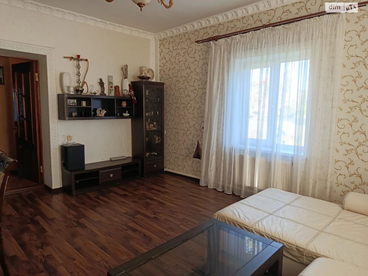 Sale of House, Wide Valley