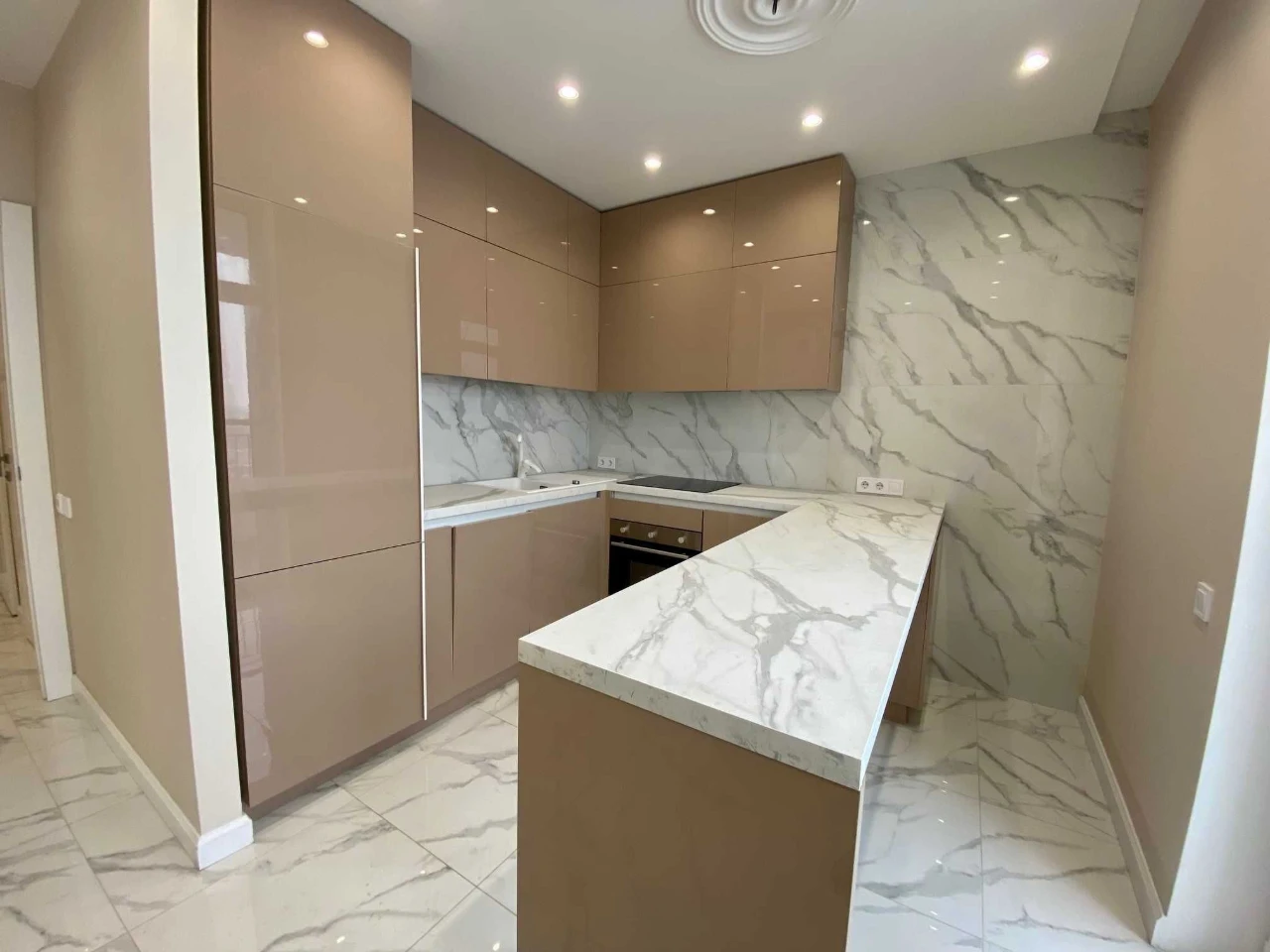 Каховська 62а, 2к, 62м2, 118.000 $. Без%. Продаж 2-х кімнатн