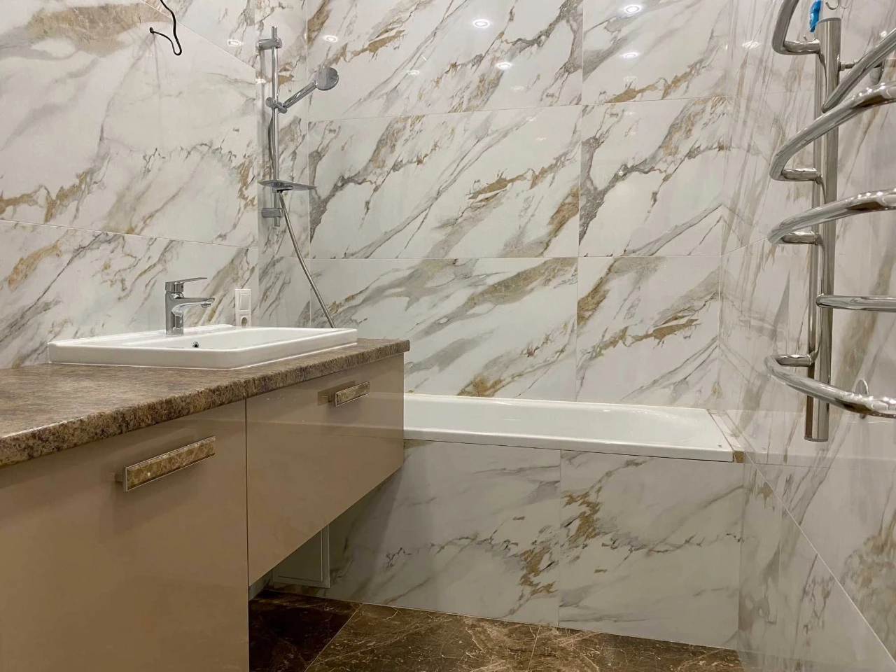 Каховська 62а, 2к, 62м2, 118.000 $. Без%. Продаж 2-х кімнатн