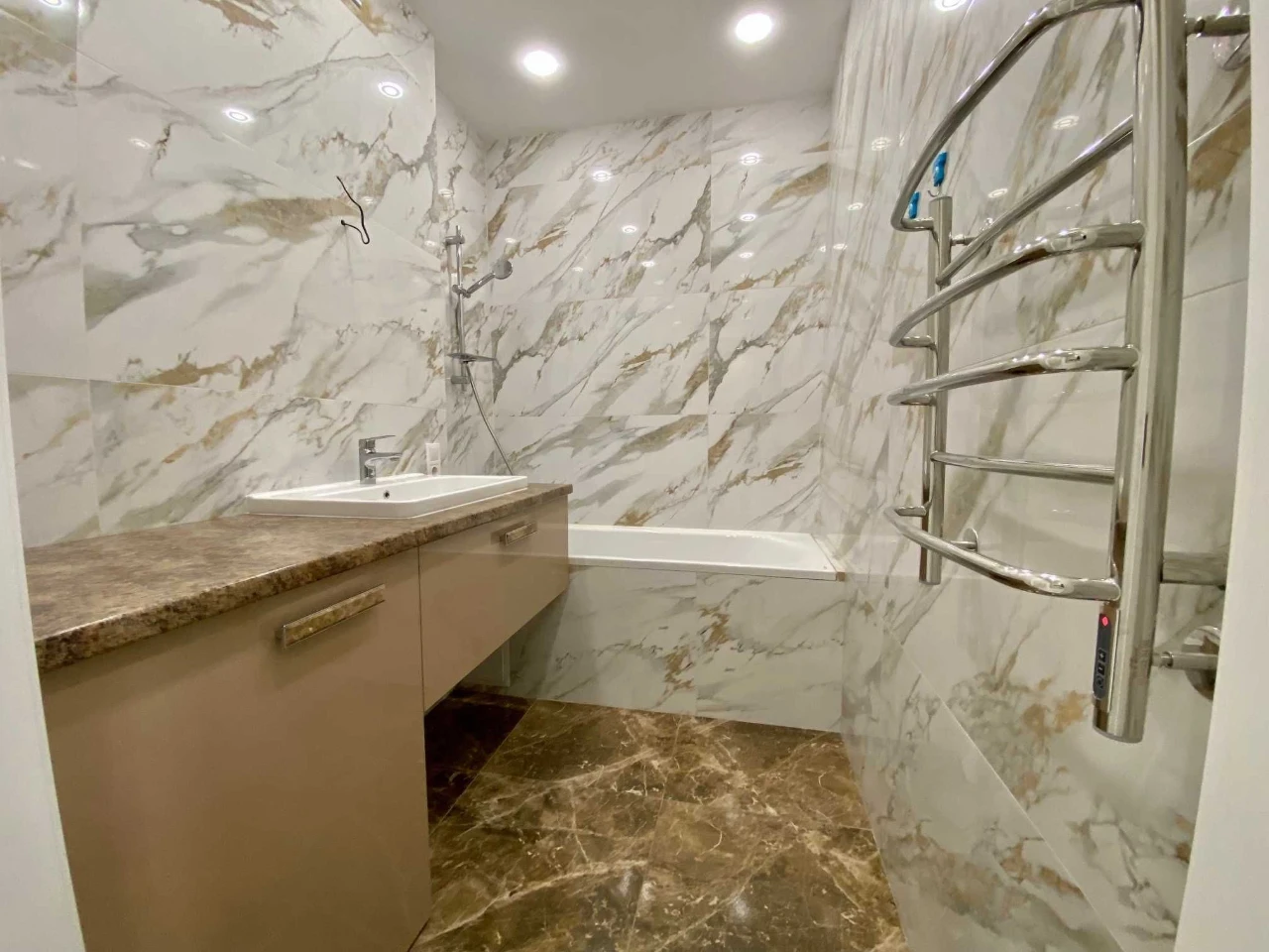 Каховська 62а, 2к, 62м2, 118.000 $. Без%. Продаж 2-х кімнатн