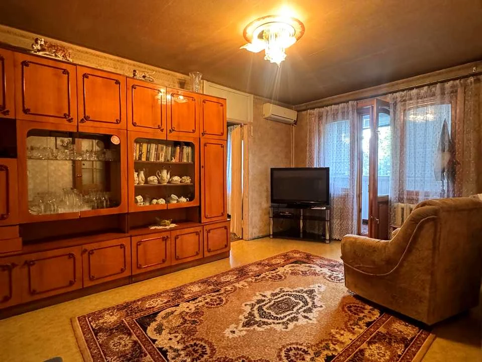 Apartment. Dnipro, Slobozhansky Prospect