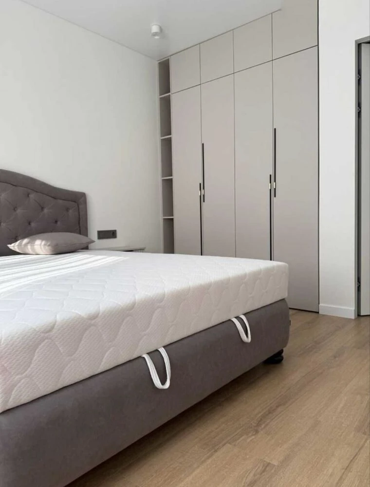 Academic. New apartment with renovation. COMPLETE FURNITURE