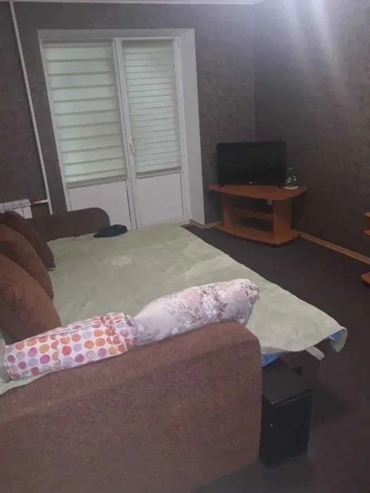 Rent 1-room apartment, Pavlo Tychyna Avenue, 5
