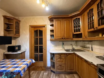 Rent of a 3-room apartment 70 sq.m 4/16 floor