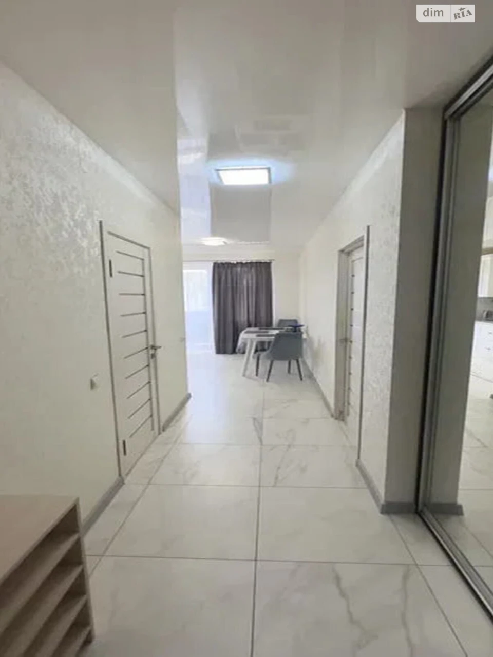 Long-Term Rental Apartment, Holosko