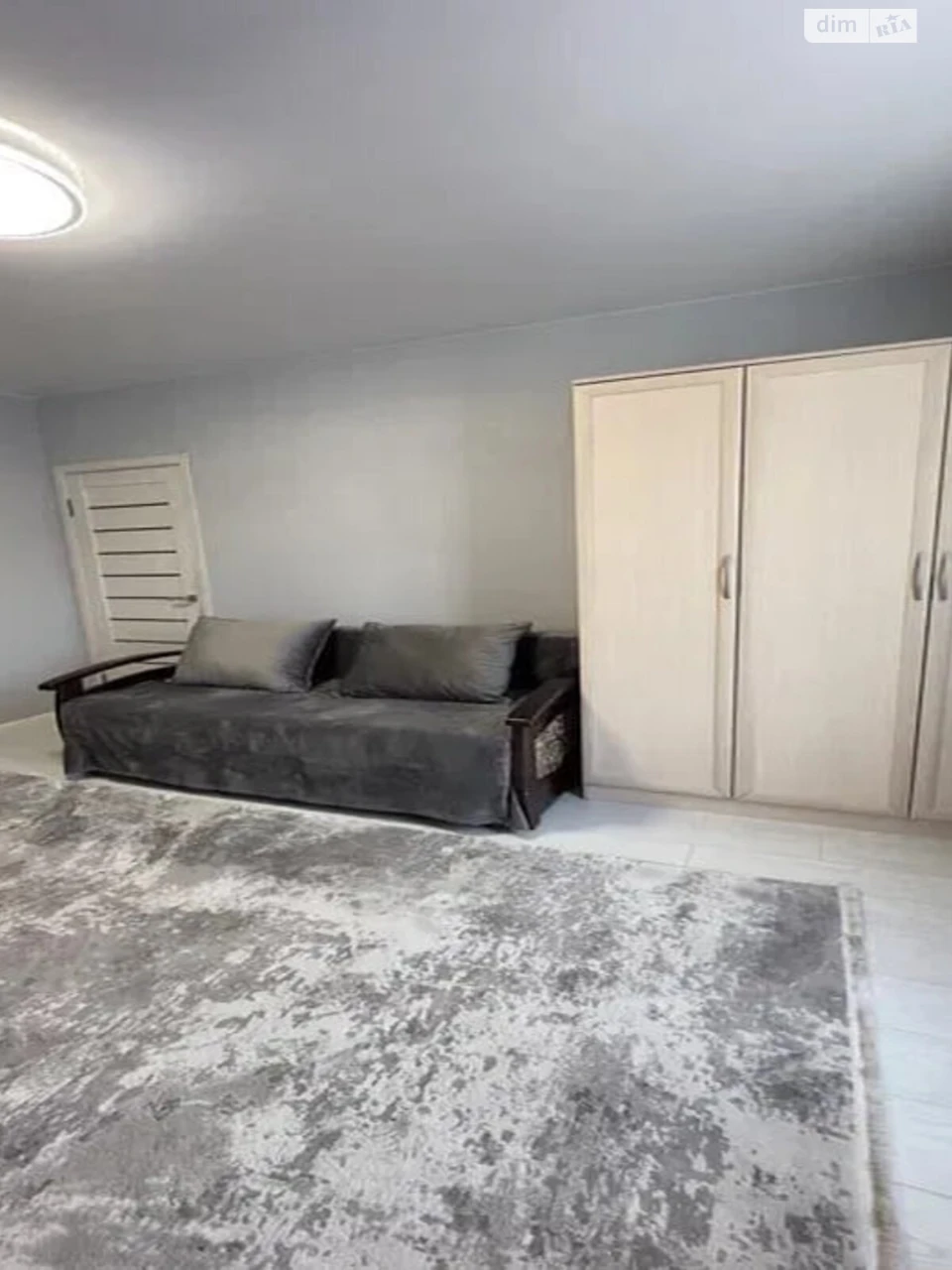 Long-Term Rental Apartment, Holosko