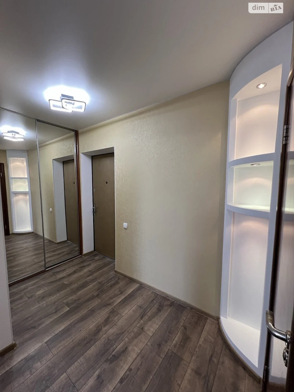 Long-term Rental Apartment Troyeshchyna