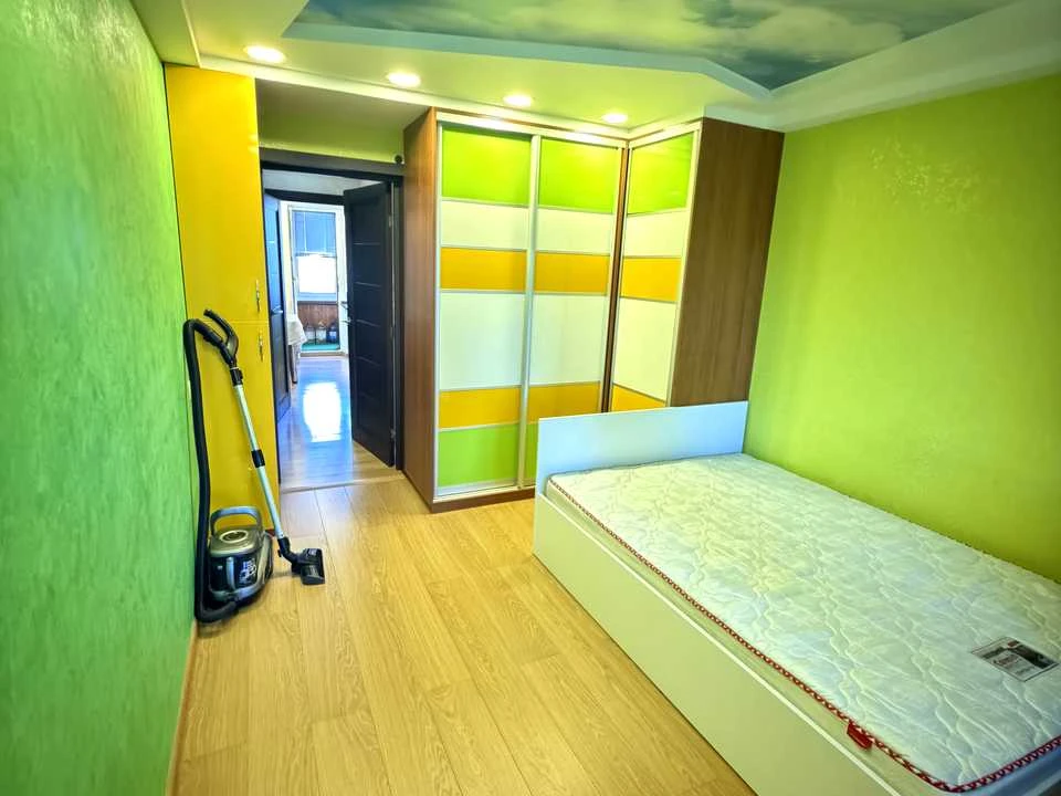 Apartment. Ivan Vykhovs' Street, Kyiv