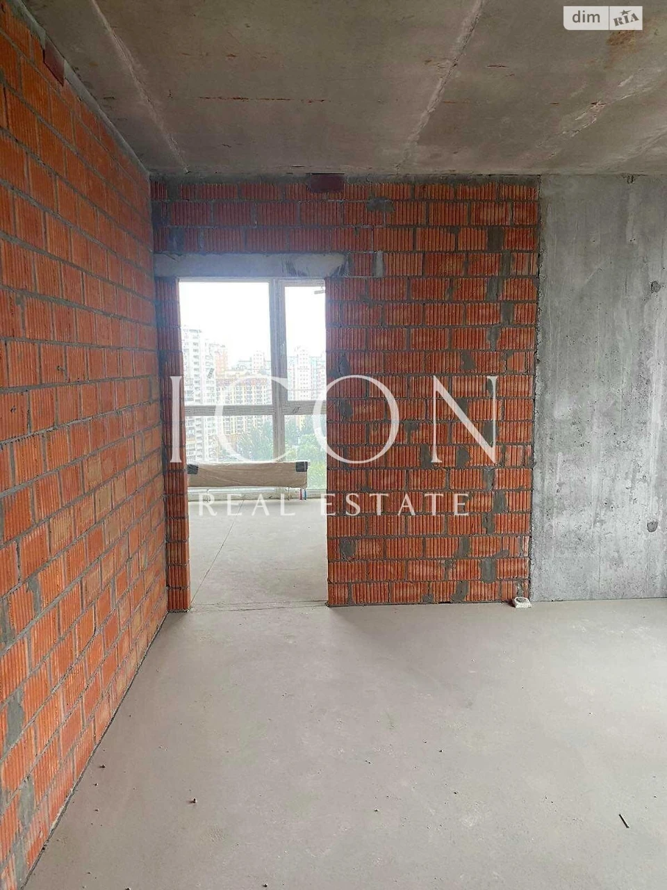 Sale of Apartment in Solomjansky