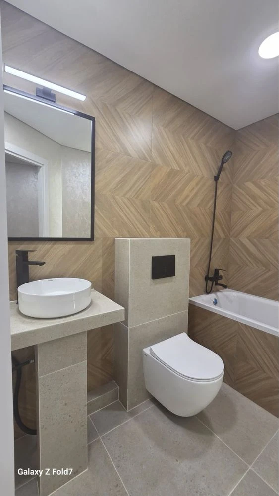 Sale of a 3-room apartment in a new building.