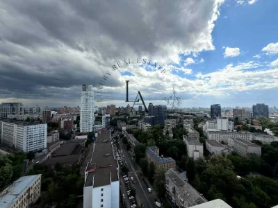 Квартира. Київ, Кловський узвіз