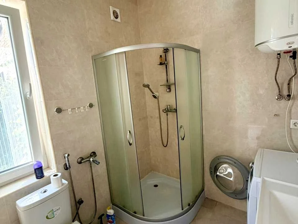 Будинок. Київ, 70-та Садова вул.