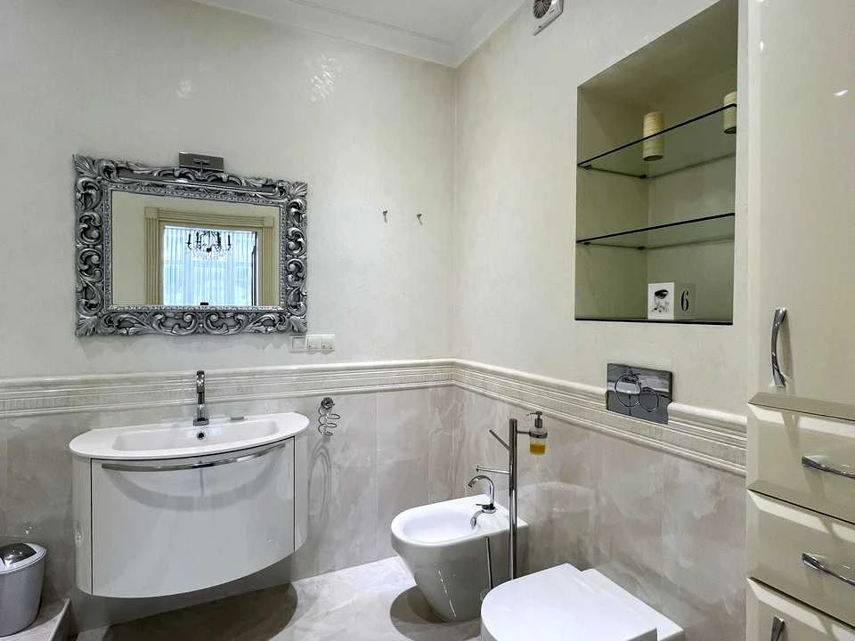 Apartment. Andriy Verkholyda St.