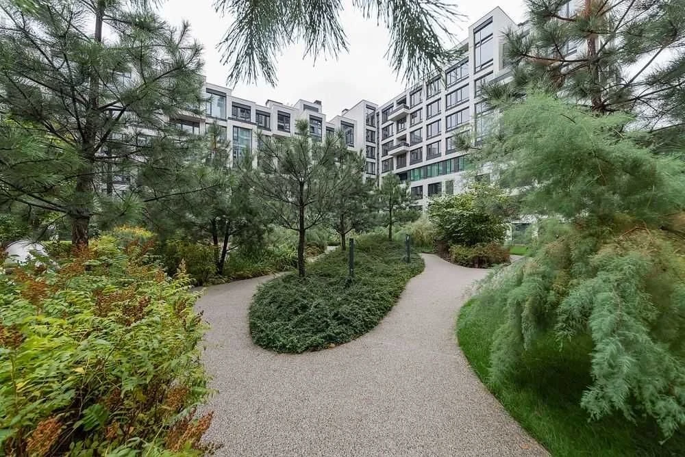 SELLING AS IS. Stylish 1-room apartment in a complex (Unit. Хоу)