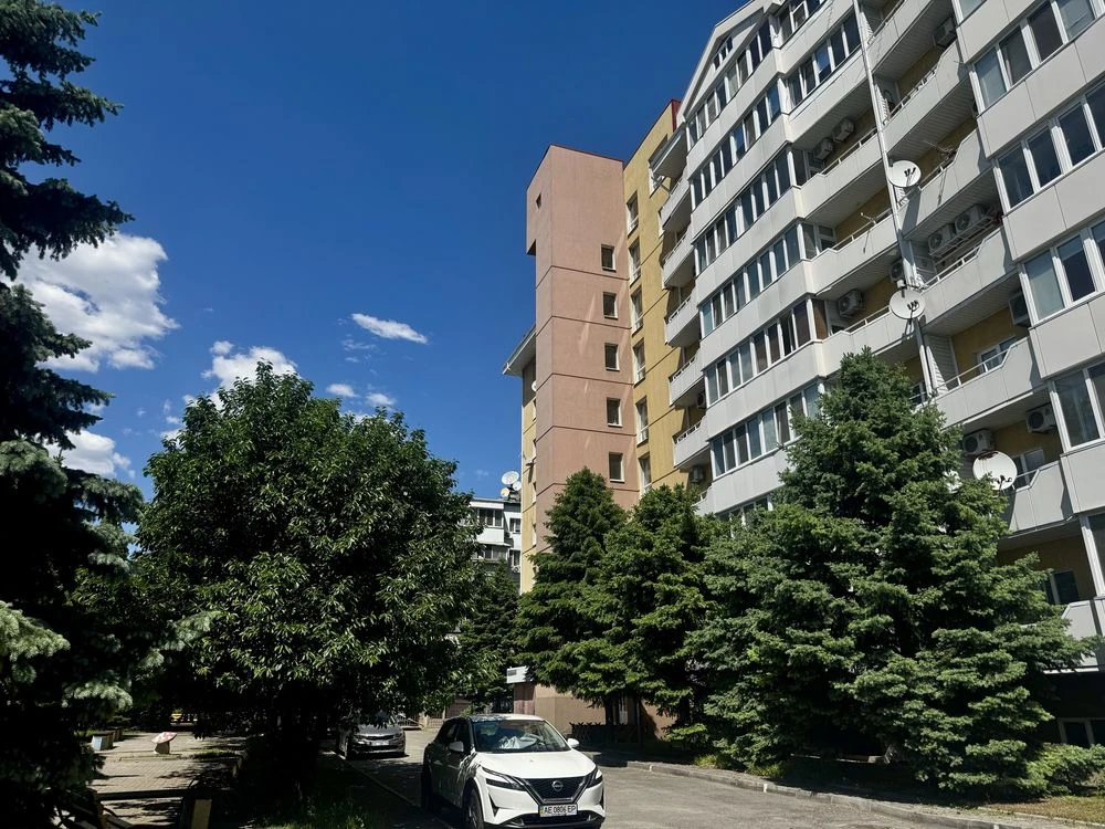 Продам 2х ком 12 квартал Б.Хмельницкого ЖК Скеля  56 м2