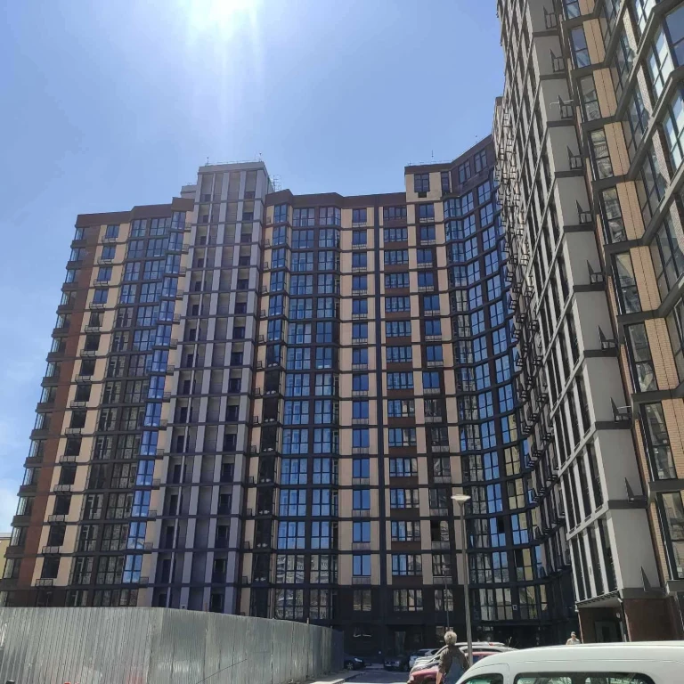 Квартира 51 кв метр. Лучшая цена. Центр города. 2 года без у