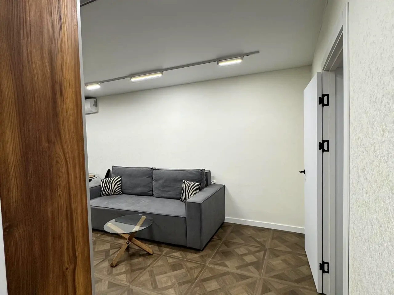 Rent 2-room apartment 44 sq m 5/5 floor
