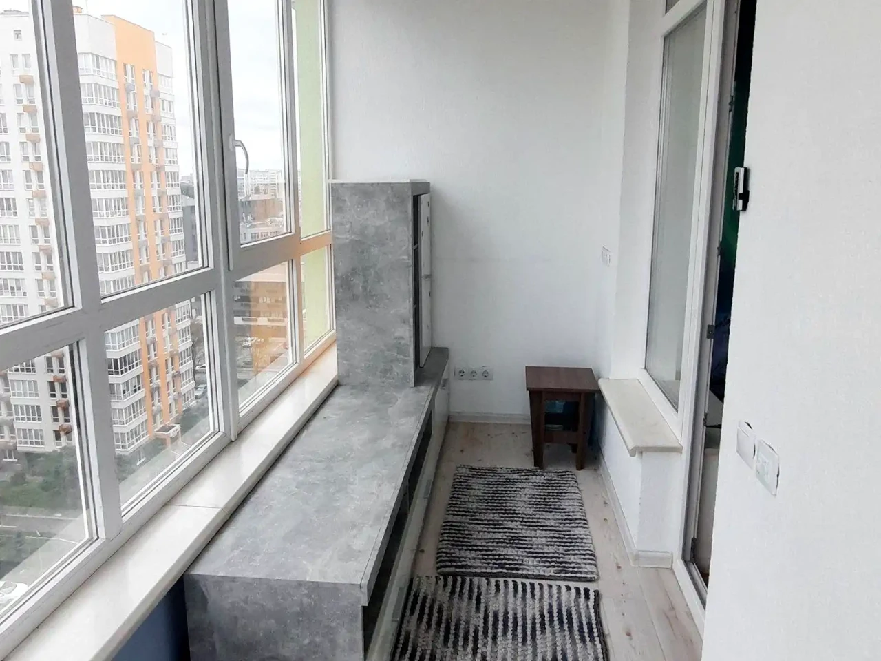 Сдается квартира 2-комн. 63 м² 12/17 этаж