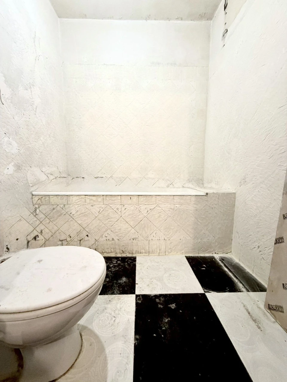 1-room apartment in a brick special project for sale on Taїrova