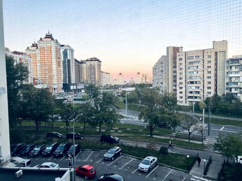 Квартира. Київ, Левка Лук'яненка вул.
