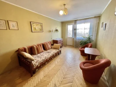 Продаж 3 кімнатної квартири вул.Петлюри