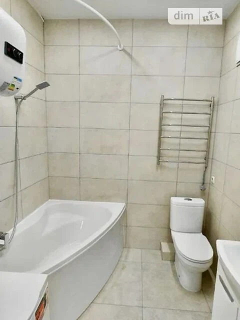 Sale of 1-room apartment 53 sq. m on Prospect Bereстейsky 11 building