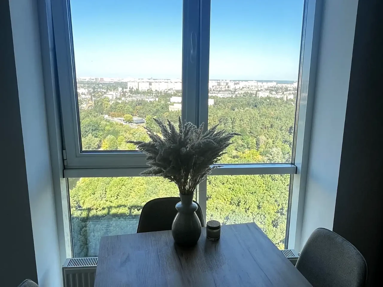 Sale of a 2-room apartment 62 sq.m 22/25 floor