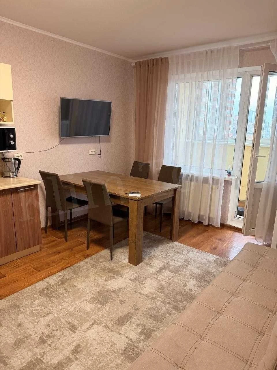 Продаж 3 кімнатної квартири в ЖК «The Lakes»