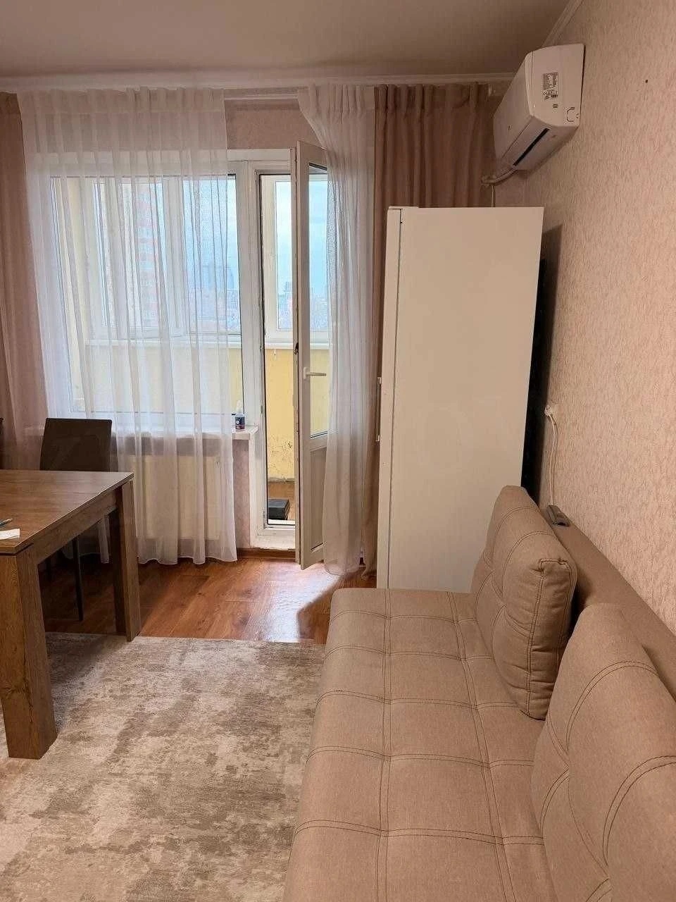 Продаж 3 кімнатної квартири в ЖК «The Lakes»