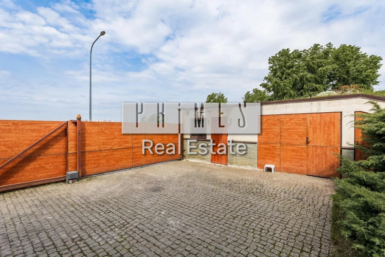 Sale of a house on the bank of the Dnieper, Oskorki, Sadova, 530 sq m, 9
