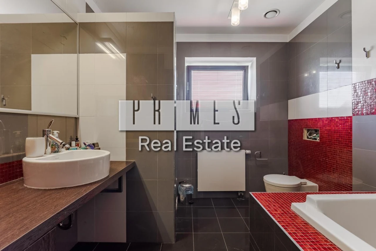 Sale of a house on the bank of the Dnieper, Oskorki, Sadova, 530 sq m, 9